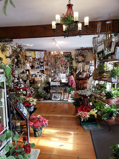 Florist «Colonial Flower Shoppe», reviews and photos, 611 Main St, Somers, CT 06071, USA