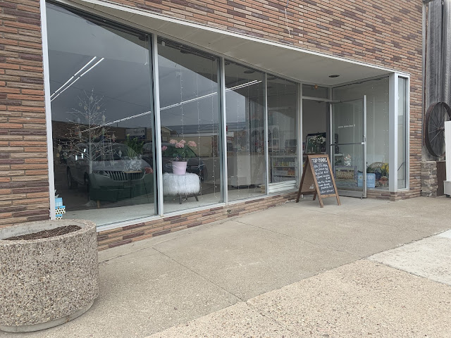 Top Nails Art And Spa