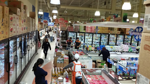 Shopping Mall «Diamond Jamboree», reviews and photos, 2700-2750 Alton Pkwy, Irvine, CA 92606, USA