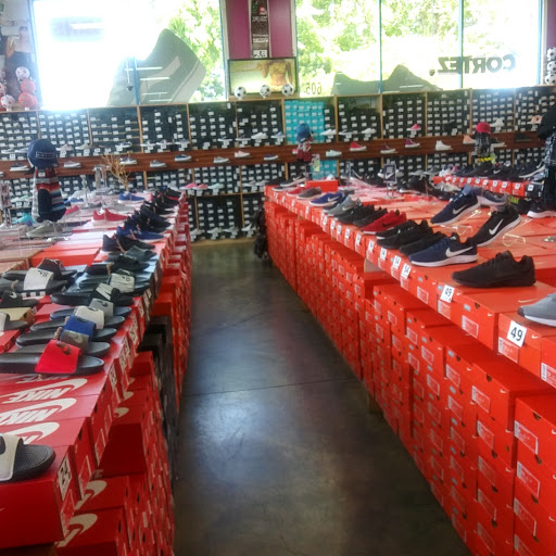Shoe Store «Shoe City - Santa Ana», reviews and photos, 605 S Harbor Blvd, Santa Ana, CA 92704, USA