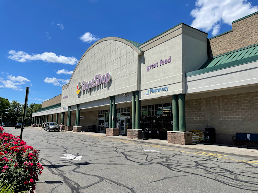 Grocery Store «Stop & Shop», reviews and photos, 625 Paterson Ave, Carlstadt, NJ 07072, USA