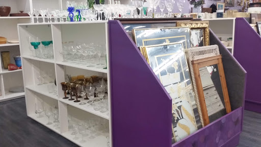 Thrift Store «Wings Resale Store», reviews and photos, 8349 W Golf Rd, Niles, IL 60714, USA