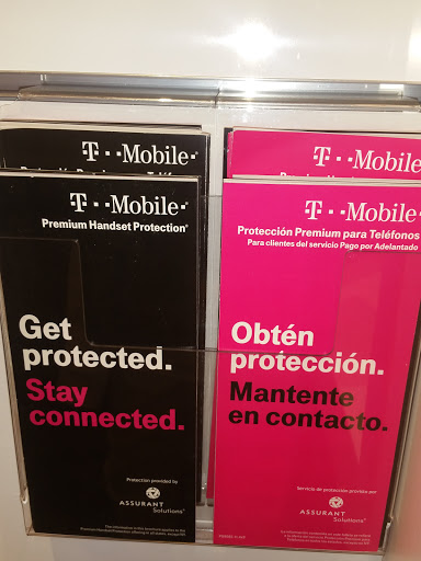 Cell Phone Store «T-Mobile», reviews and photos, 282 Garfield Ave, Cranston, RI 02920, USA