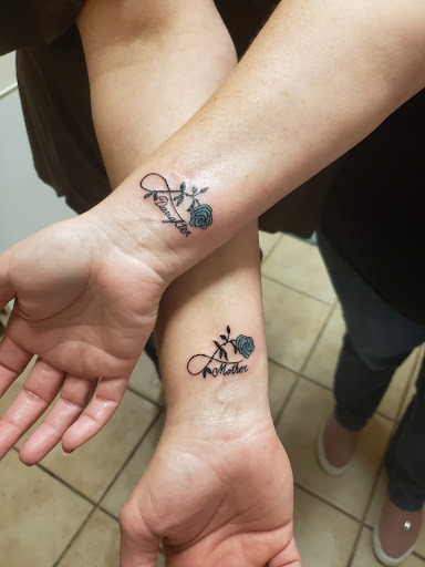 Tattoo Shop «Artistic Body Tattoo», reviews and photos, 467 N Dixie Blvd, Radcliff, KY 40160, USA