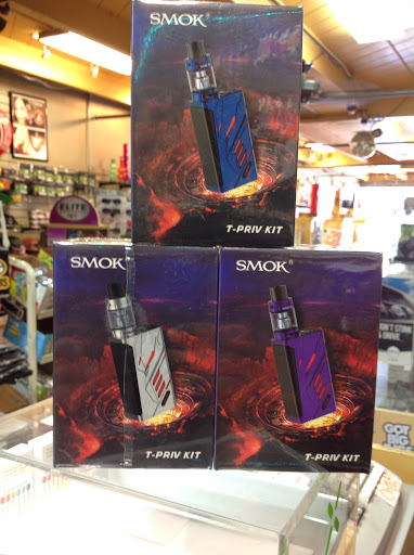 Gift Shop «Stay fly smoke shop», reviews and photos, 2645 El Camino Ave, Sacramento, CA 95821, USA