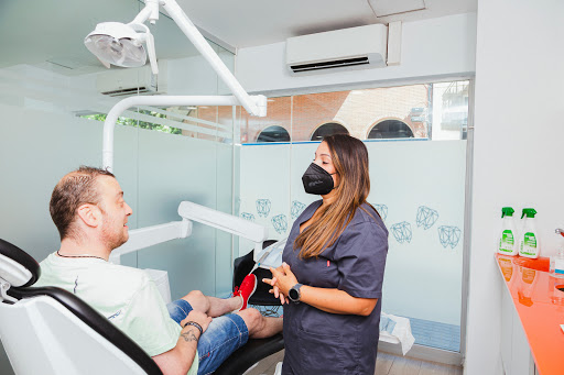 Clínica Dental Estudio Santa Coloma de Gramenet en Santa Coloma de Gramenet, Barcelona