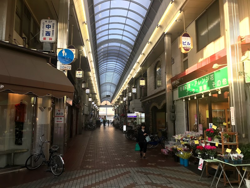 スカイドーム小阪本通商店街