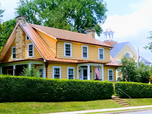 Clothing Store «Highcliffe Clothiers», reviews and photos, 112 W Washington St #101, Middleburg, VA 20117, USA