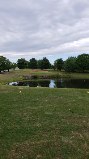 Golf Driving Range «Eastland Green Golf Course», reviews and photos, 550 Clubhouse Ln, Clarksville, TN 37043, USA