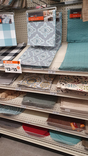  «Big Lots», reviews and photos, 15177 Pearl Rd, Strongsville, OH 44136, USA