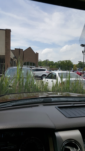 Grocery Store «Kroger Fresh Fare», reviews and photos, 8999 Macomb St, Grosse Ile Township, MI 48138, USA