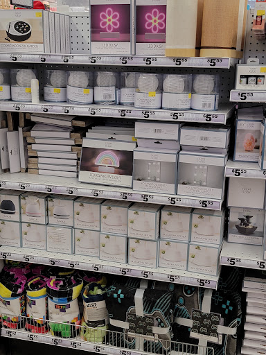 Variety Store «Five Below», reviews and photos, 4801 McKnight Rd, Pittsburgh, PA 15237, USA