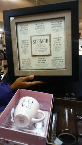 Book Store «Kolas Christian Bookstore», reviews and photos, 2635A Hwy Ave, Highland, IN 46322, USA