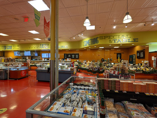 Grocery Store «Whole Foods Market», reviews and photos, 45 Beacon St, Somerville, MA 02143, USA