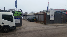 Private road garage