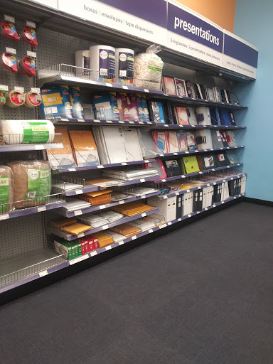 Shipping and Mailing Service «FedEx Office Ship Center», reviews and photos, 1315 W 22nd St #101, Oak Brook, IL 60523, USA
