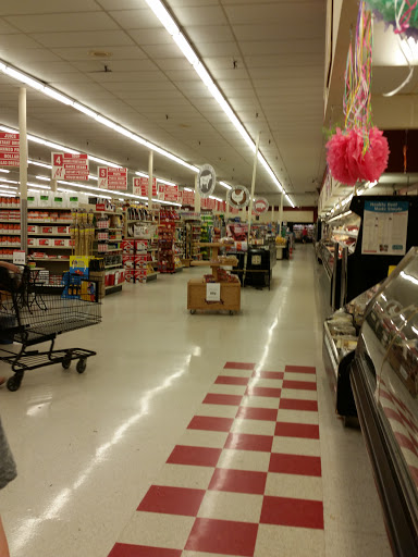 Supermarket «Marsh Supermarket», reviews and photos, 899 E Jefferson St, Tipton, IN 46072, USA