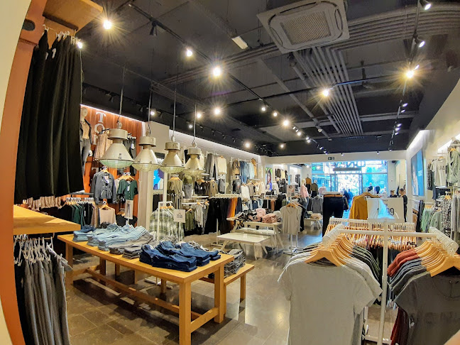 Beoordelingen van ONLY Women' s Clothing in Genk - Kledingwinkel