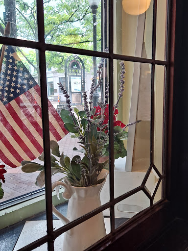 Restaurant «Old World Cafe & Ice Cream», reviews and photos, 1 W Market St, Corning, NY 14830, USA