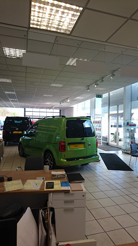 Reviews of Listers Volkswagen Van Centre Coventry in Coventry - Car dealer