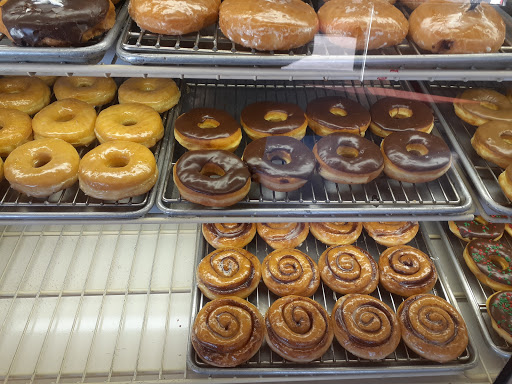 Donut Shop «Alvernon Donut Shop», reviews and photos, 1450 S Alvernon Way, Tucson, AZ 85711, USA