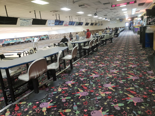 Bowling Alley «Airway Lanes», reviews and photos, 4825 Highland Rd, Waterford Twp, MI 48328, USA