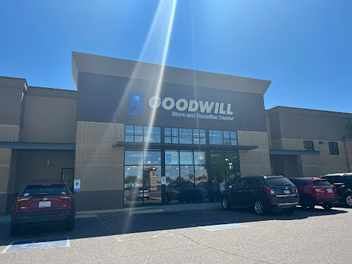 Thrift Store «Grand & Mountain View Goodwill Retail Store & Donation Center», reviews and photos