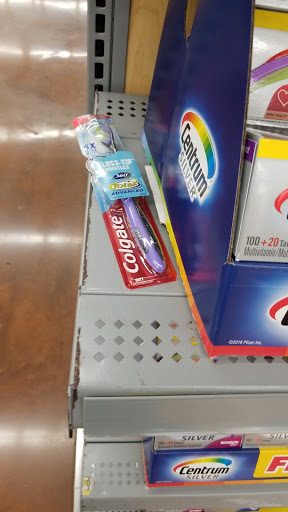 Department Store «Walmart Supercenter», reviews and photos, 1900 Maplewood Commons Dr, Maplewood, MO 63143, USA