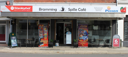 Bramming Spille Café