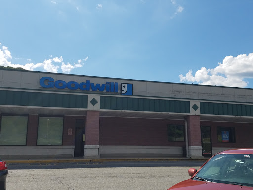 Goodwill Store & Donation Center, 1544 PA-61 #6131, Pottsville, PA 17901, USA, 