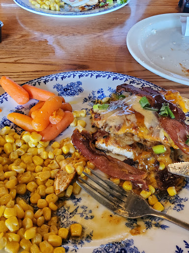 American Restaurant «Cracker Barrel Old Country Store», reviews and photos, 4001 S Frontage Rd, Vicksburg, MS 39180, USA