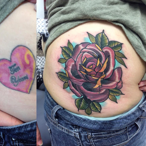 Attitudes Muskegon, 1610 Evanston Ave, Muskegon, MI 49442, USA, 