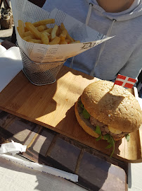 Hamburger du Chalet chez Mimi's restaurant au bord du lac à Aix-les-Bains - n°7