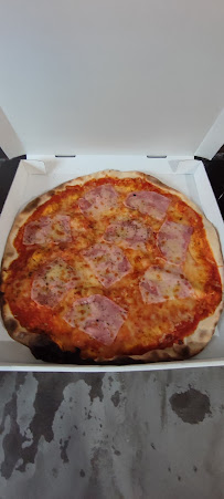 Pepperoni du Pizzas à emporter Mad Eo Pizz à Guilvinec - n°2