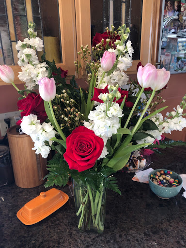 Florist «Kern Park Flower Shoppe», reviews and photos, 6713 SE Holgate Blvd, Portland, OR 97206, USA