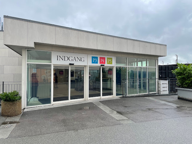 Åbningstider for Fields Parkeringskælder