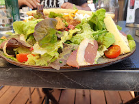 Salade du Restaurant français Restaurant du Col du Granier à Apremont - n°5