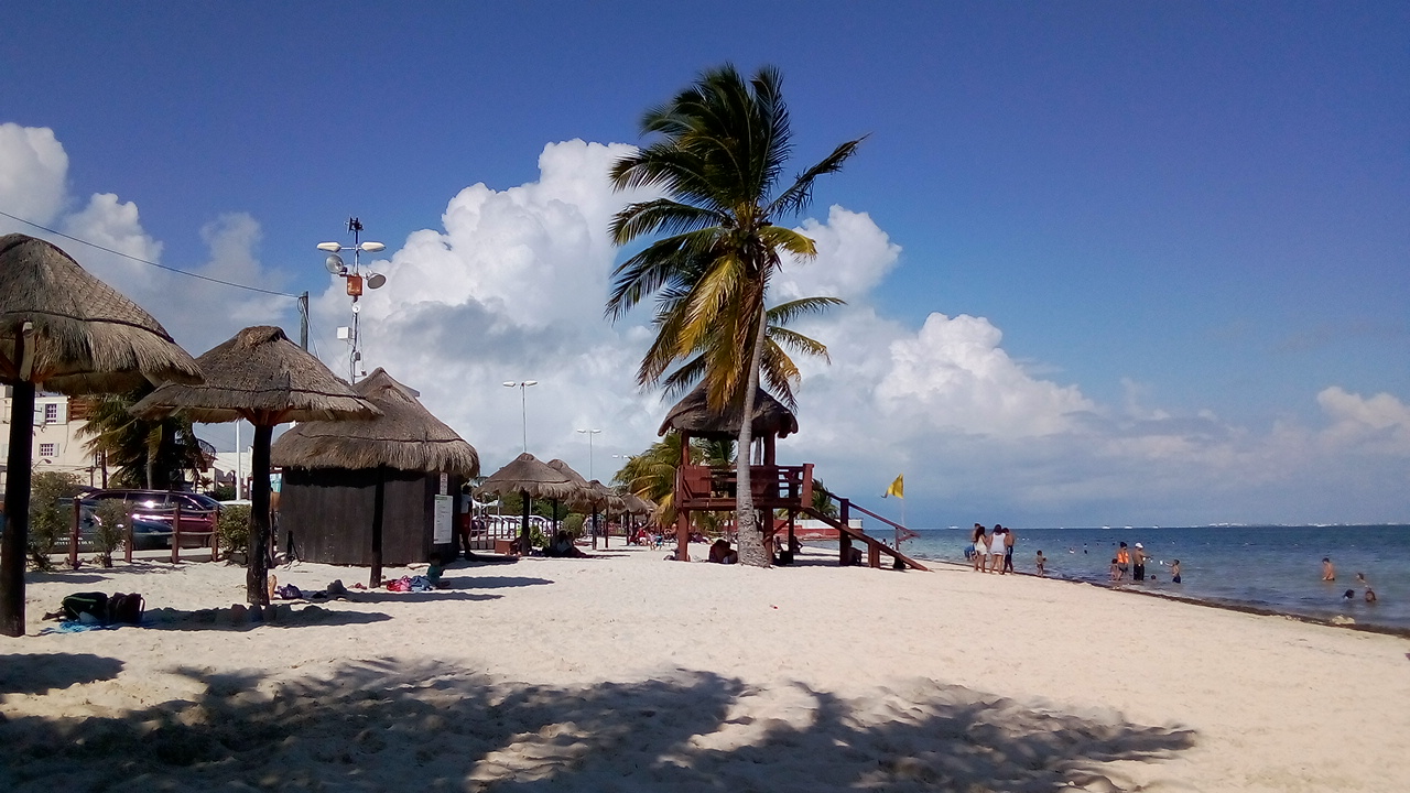 Φωτογραφία του Playa El Nino με φωτεινή άμμος επιφάνεια