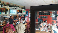 Atmosphère du Restaurant La cave des vinocrates à Lorient - n°3