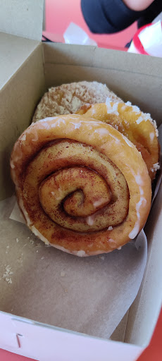 Donut Shop «Alvernon Donut Shop», reviews and photos, 1450 S Alvernon Way, Tucson, AZ 85711, USA