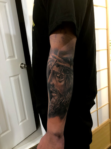 Explore tattoo ideas broken heart, creative tattoo ideas in Astoria, available at Xolotl Tattoo Gallery