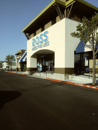 Shopping Mall «Marin Gateway Shopping Center», reviews and photos, 190 Donahue St, Sausalito, CA 94965, USA