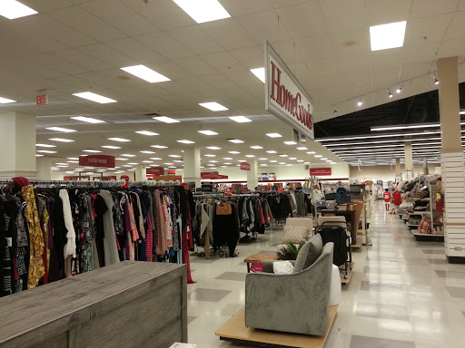 Department Store «T.J. Maxx and HomeGoods», reviews and photos, 7349 Lemont Rd, Downers Grove, IL 60516, USA