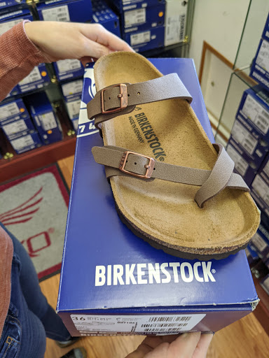 Shoe Store «Montague & Son», reviews and photos, 316 Elden St, Herndon, VA 20170, USA