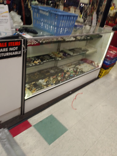 Thrift Store «Community Thrift Store», reviews and photos, 3237 E Florence Ave, Huntington Park, CA 90255, USA