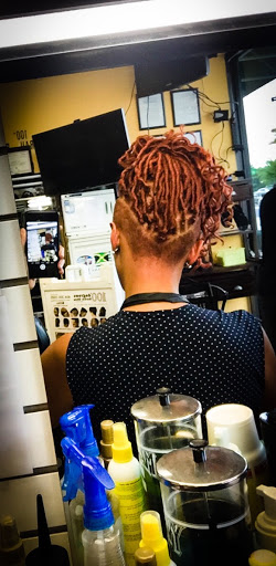 Barber Shop «100 Degrees Barber Shop», reviews and photos, 8120 Mall Pkwy #420, Lithonia, GA 30038, USA