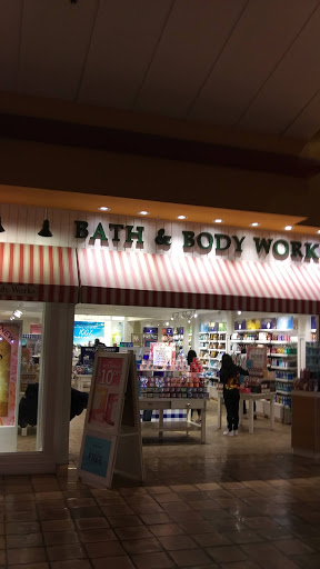 Shopping Mall «Foothills Mall», reviews and photos, 7401 N la Cholla Blvd, Tucson, AZ 85741, USA