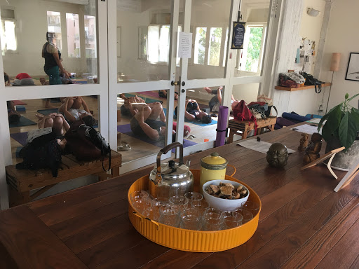 Bikram yoga places in Tel Aviv