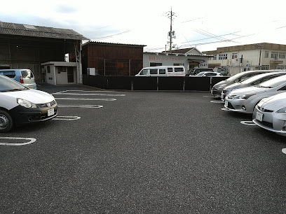 ホテルダイエー益田駐車場