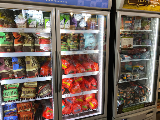 Pet Supply Store «The Urban Pet», reviews and photos, 7515 Beverly Blvd, Los Angeles, CA 90036, USA